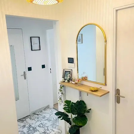 New At 150m From The Beaches Easy Check In Apartment *