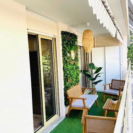 New At 150m From The Beaches Easy Check In Apartment *